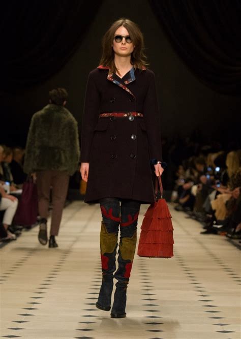 Burberry runway fall 2015